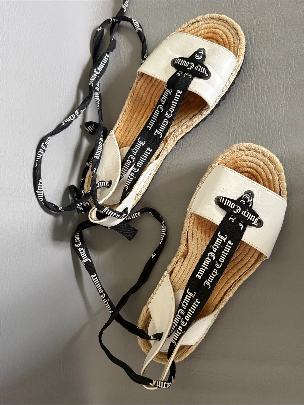 Juicy Couture Fay Lace Up Espadrille Sandals White Black Logo FLAWED GEM Size 8